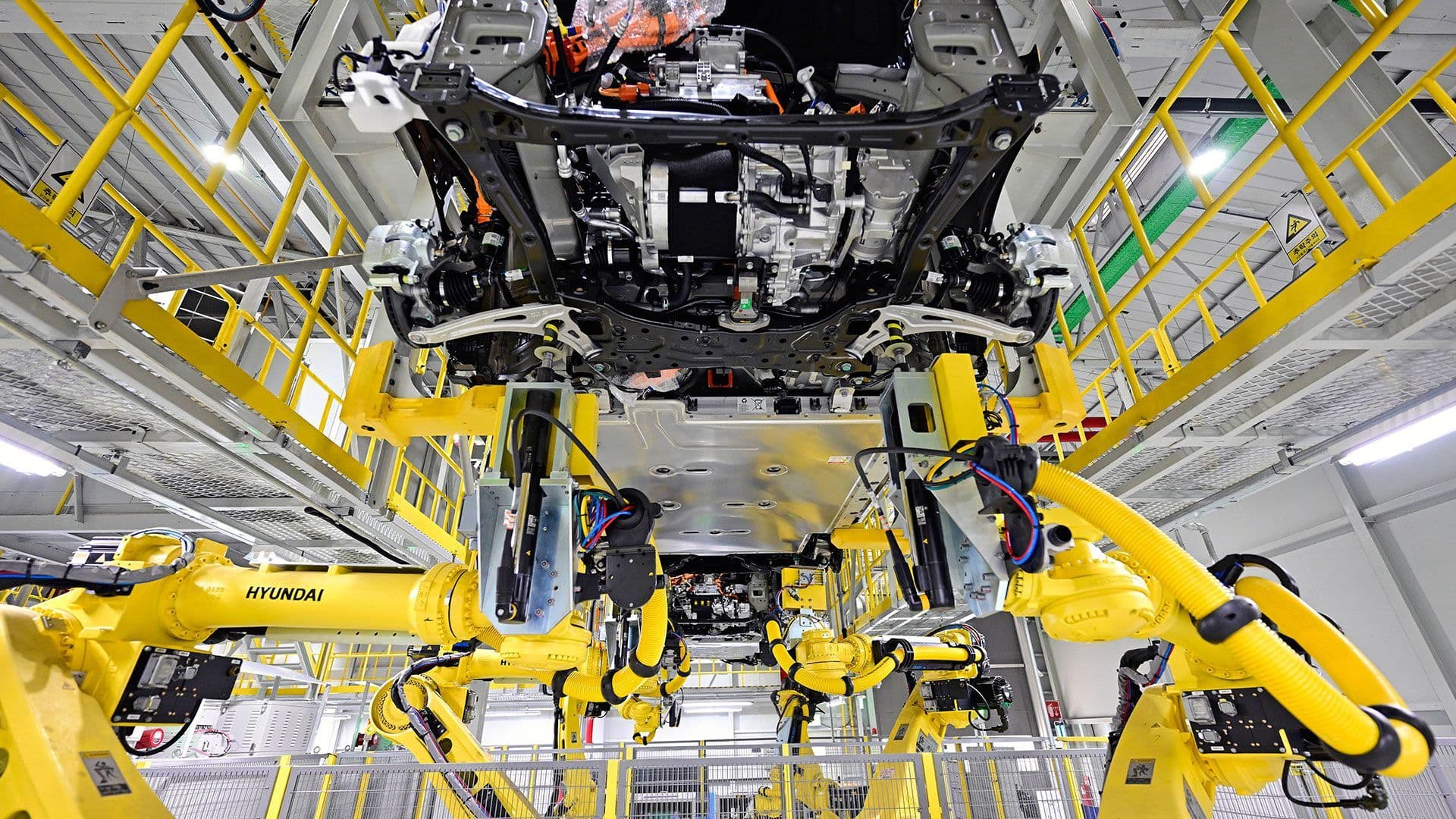 South Korea Automakers Divided Over China: Rival or Partner?