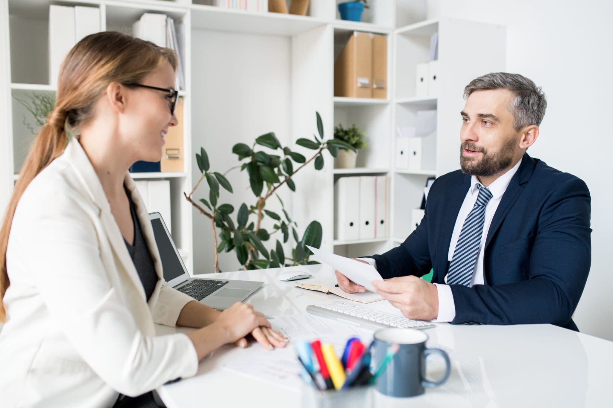 Finding a New Job Takes Longer as Hiring Stalls