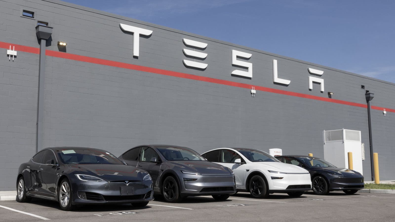 US Electric Vehicle Sales Showing Signs of Life After Slump