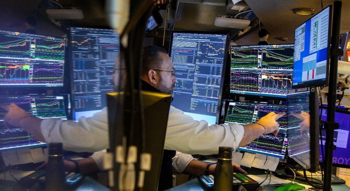 Bond Market Investors May Gain From Current Turbulence